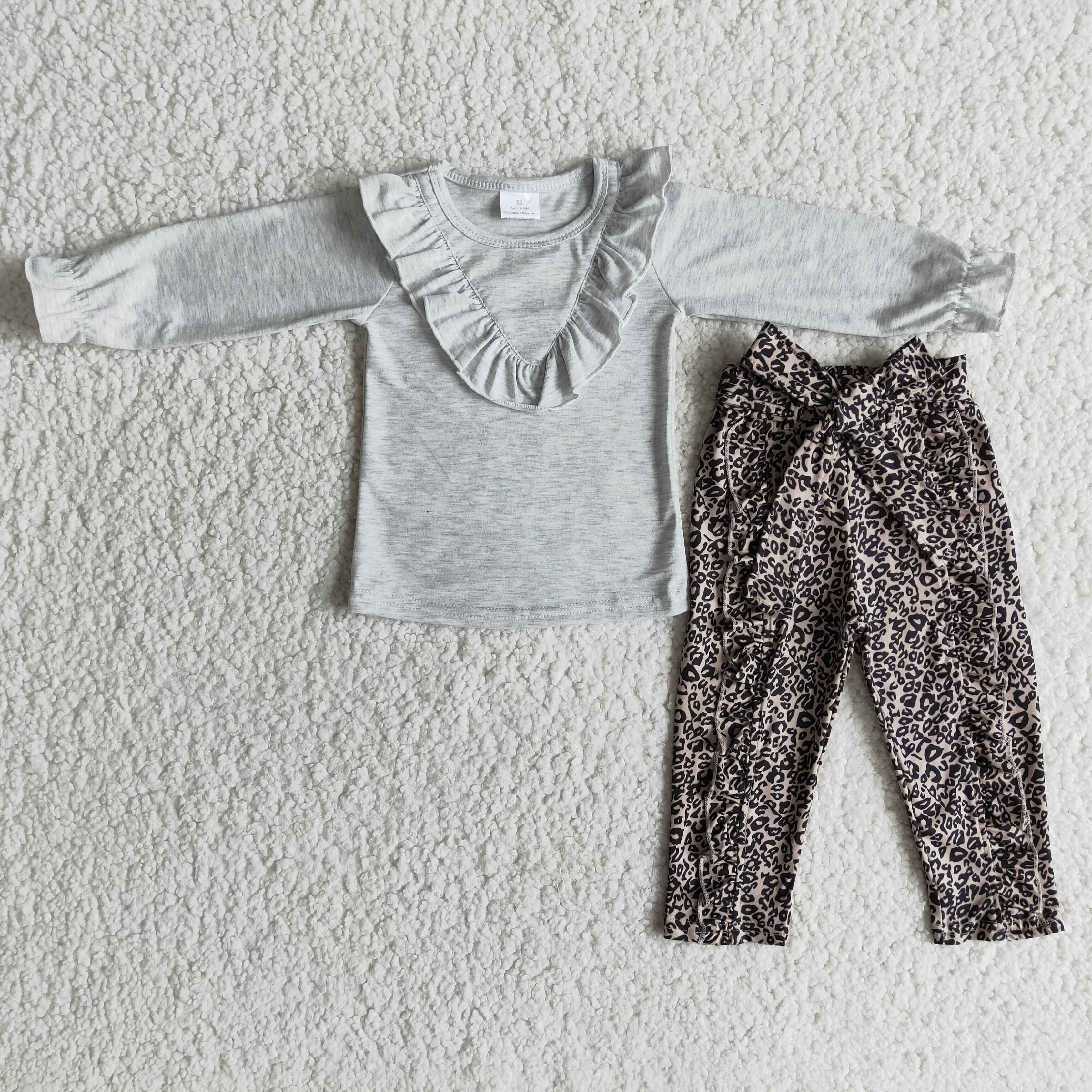 6 A25-19 girl grey leopard winter long sleeve set--promotion $1.99 deadline 2025.10.15