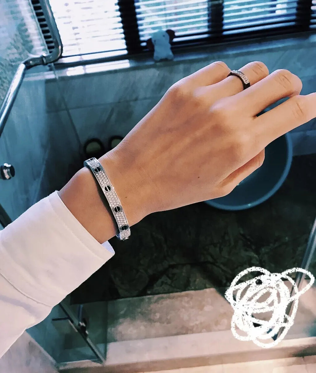 Premium Crystal Screw Bangle on wrist - Hình 5