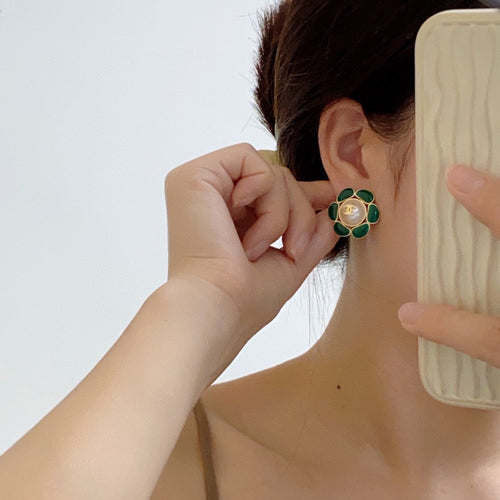 18K  Chanel Emerald Petals Earrings