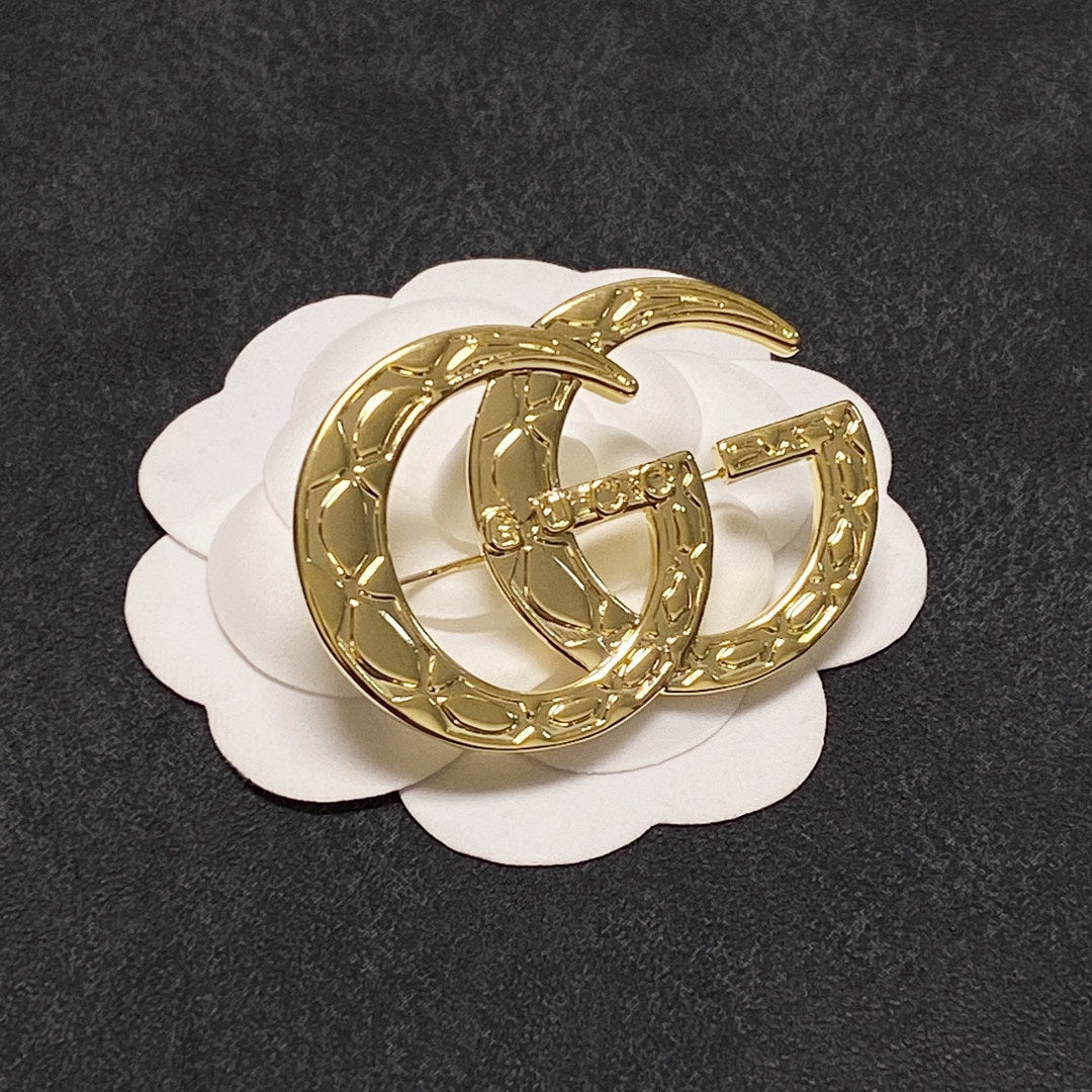 18K Double Gucci Brooch