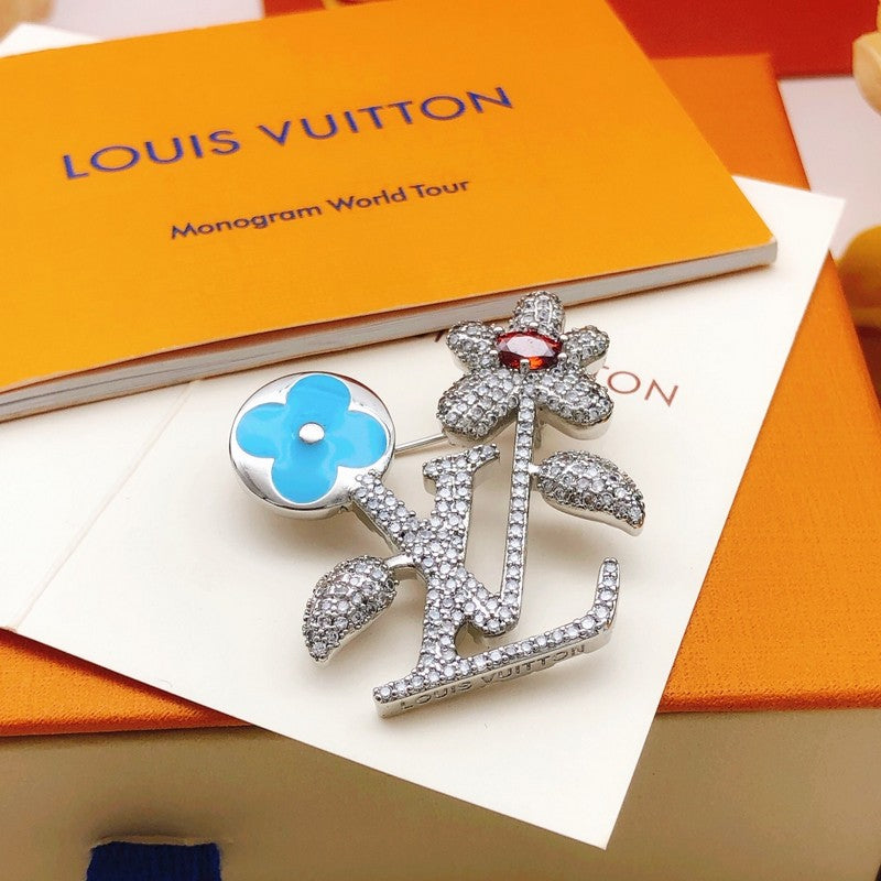 18K Louis Vuitton Blooming Brooch