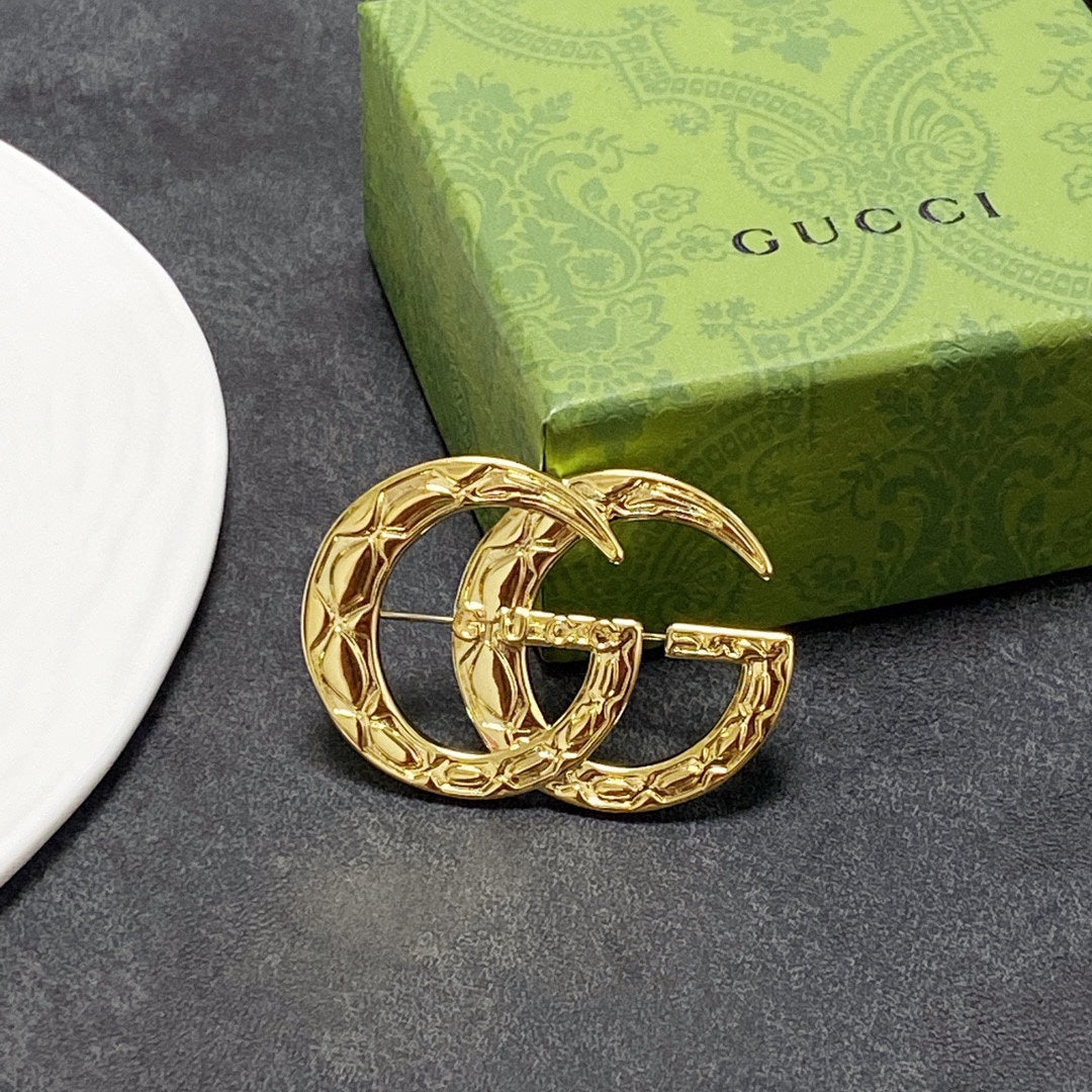 18K Double Gucci Brooch
