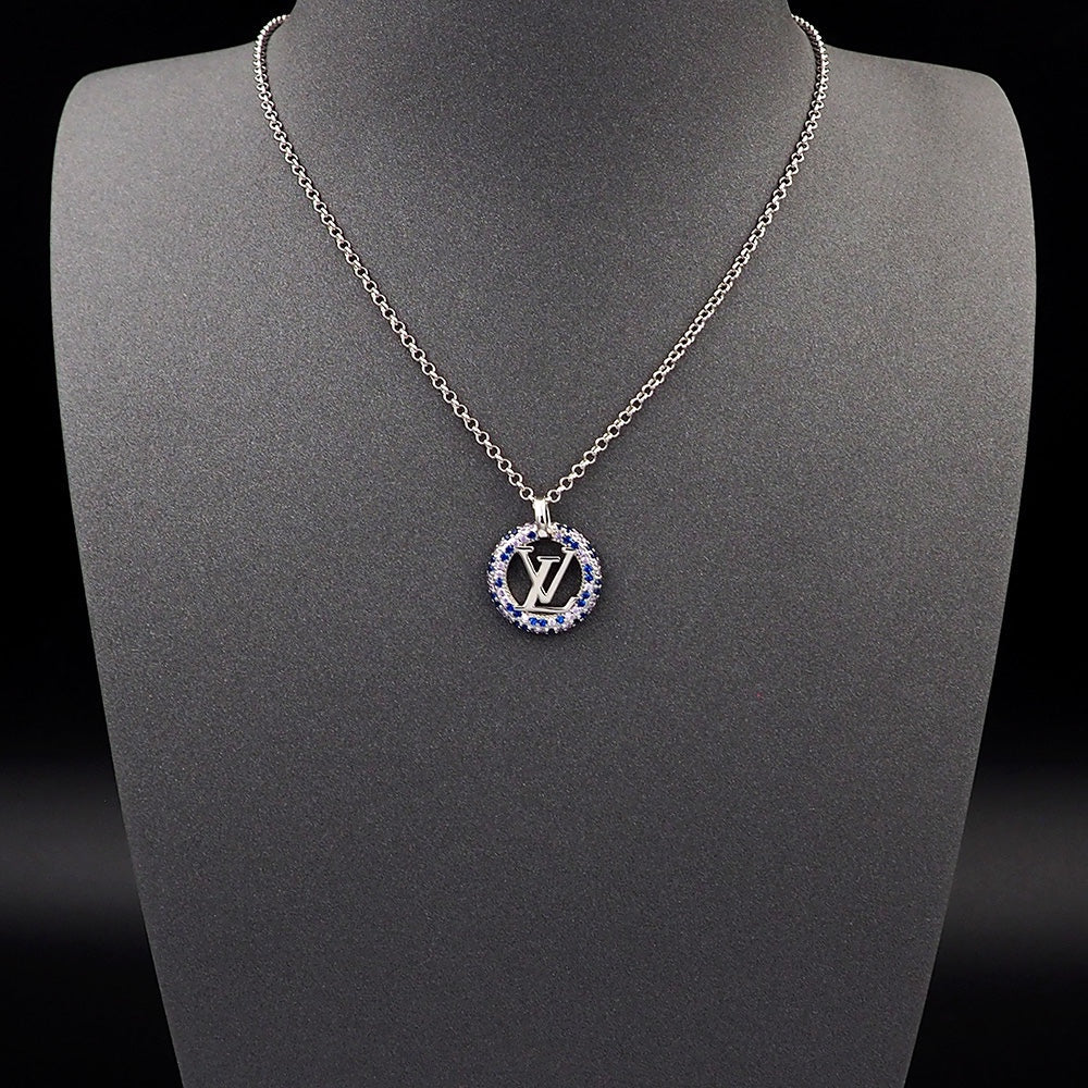 18K Louis Vuitton Louise By Night Necklace
