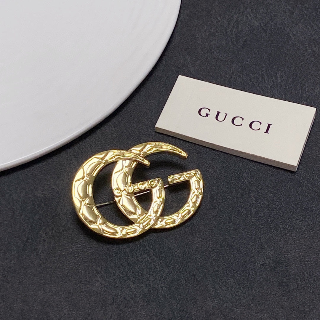 18K Double Gucci Brooch