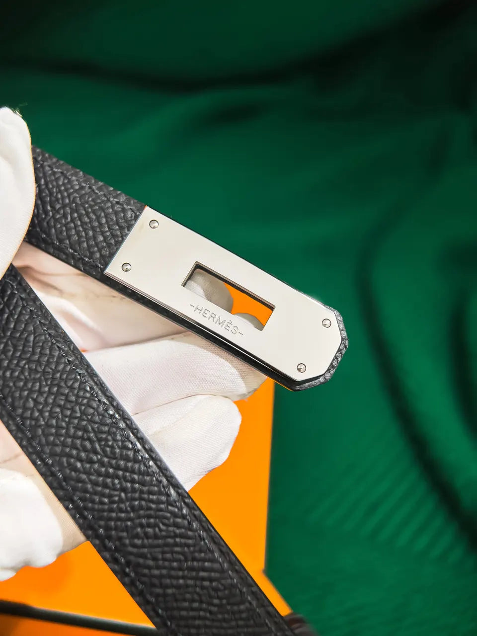 Hermes Noir Leather Bracelet - Hình 4
