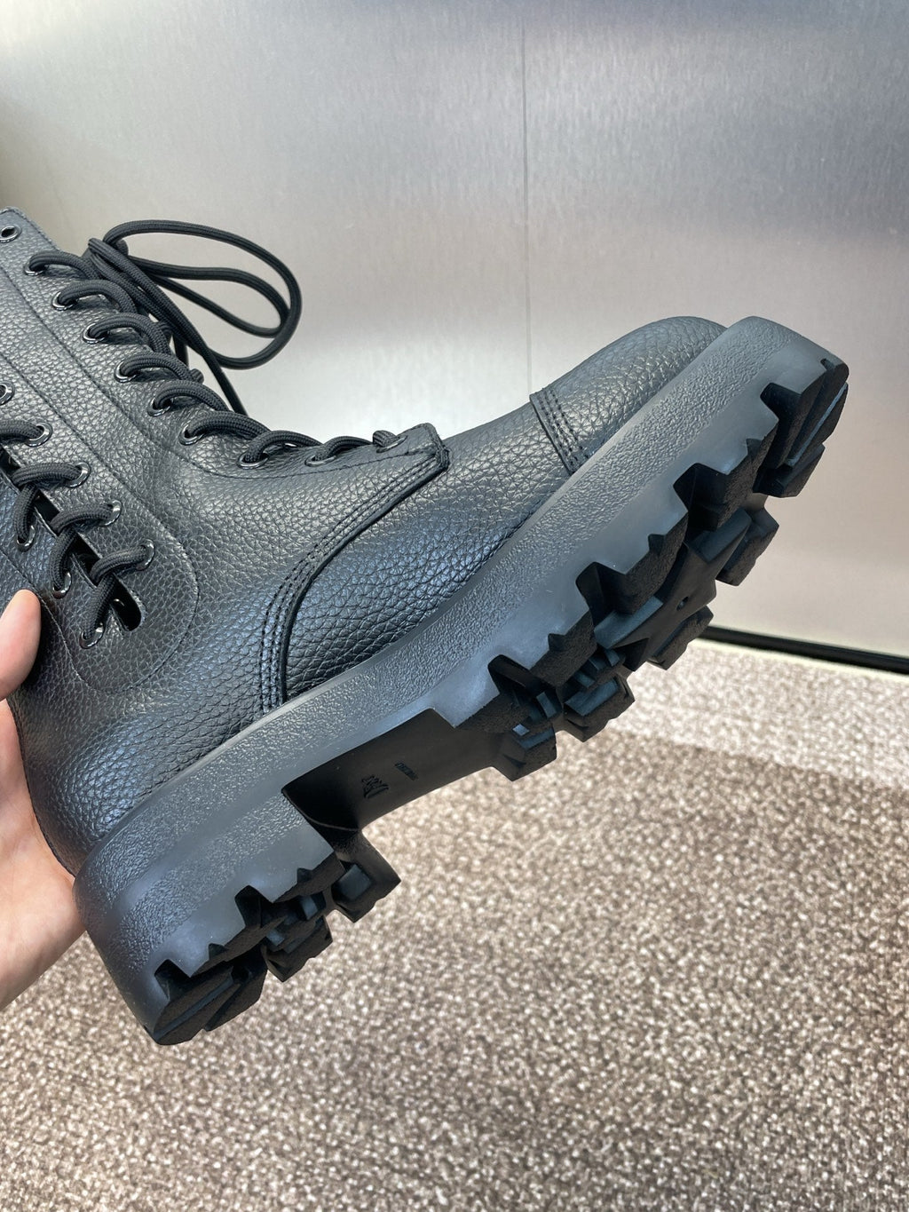 DIOR 25S D-ROAD ANKLE BOOT 45MM IN BLACK GRAINED CALFSKIN